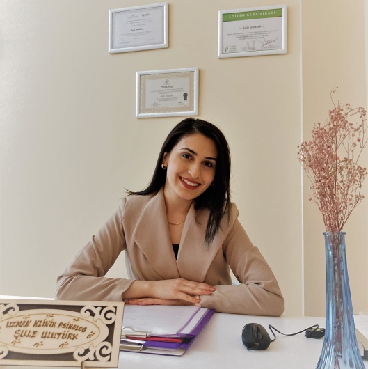 Uzm. Kl. Psk. Şule Ulutürk