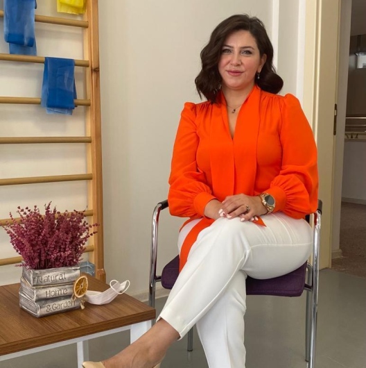 Emel Sönmezer