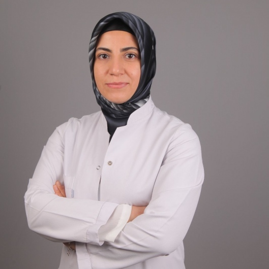 Op. Dr. Emine Çelik