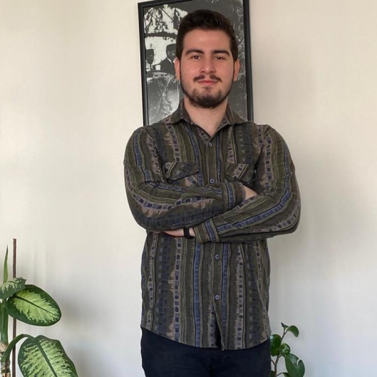 Dkt. Deniz Can Özçelik