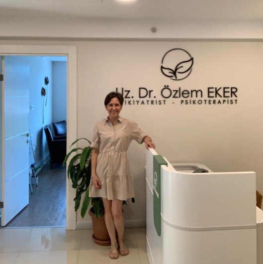 Özlem Eker