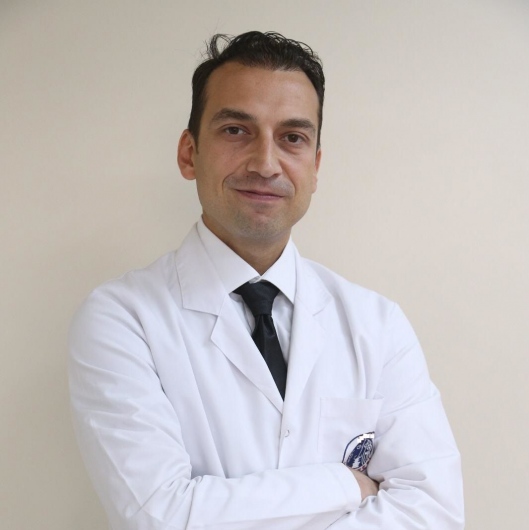 Op. Dr. Umut Sakarya