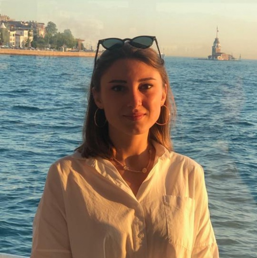 Dkt. Elif Aldemir