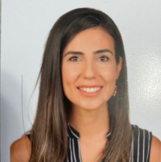Esra Kolat