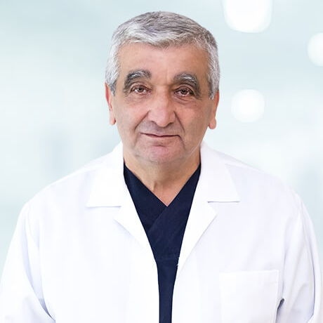 Op. Dr. Mustafa Nalcı