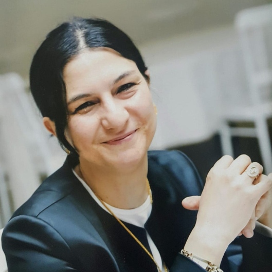 Fzt. Yasemin Parlak Demir