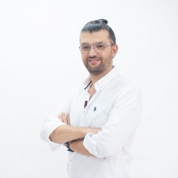 Op. Dr. Emre Erkilet