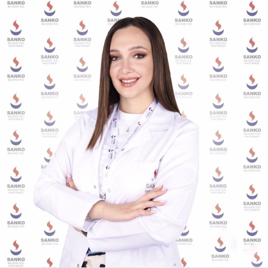 Uzm. Kl. Psk. Kübra Demirkesen