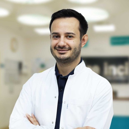 Op. Dr. Cem Kavvasoğlu