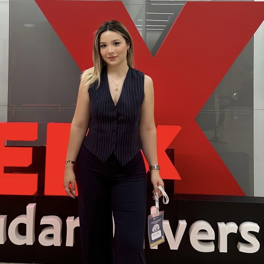 Dkt. Aybüke Akgün