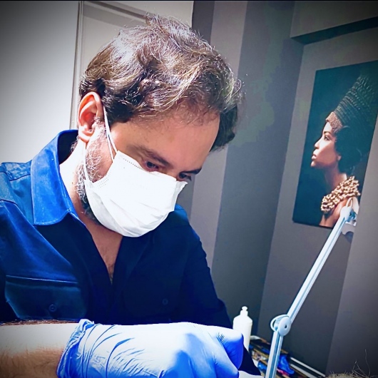 Dr. Cumhur Bora