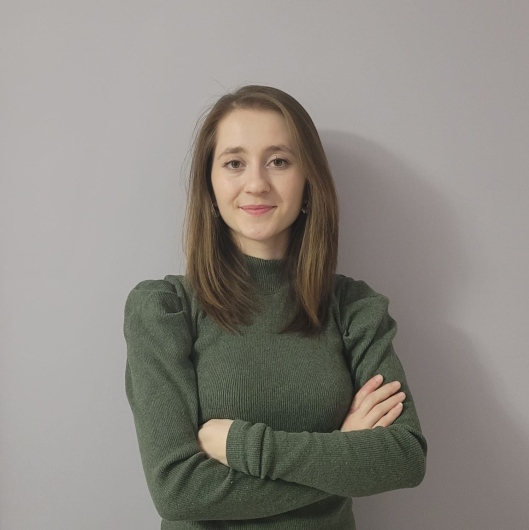 Dkt. İrem Akpınar