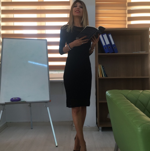 Uzm. Psk. Ebru Özer