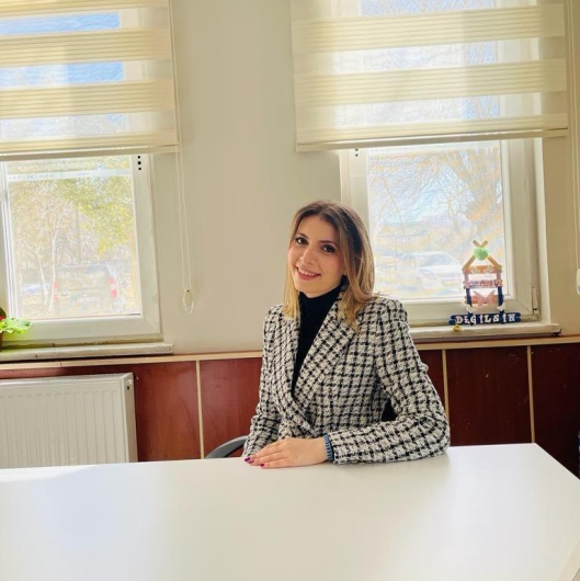 Uzm. Kl. Psk. Serra Yalkın