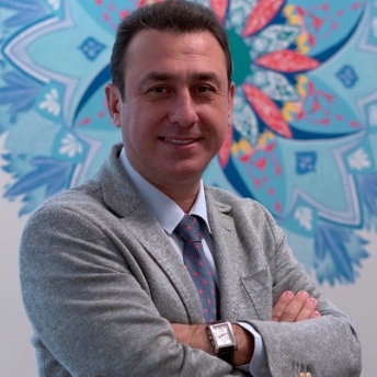 Op. Dr. Hakan Çoker