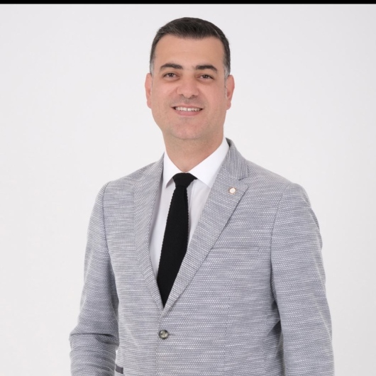 Eser Çolak