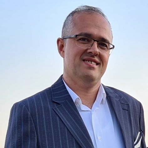 Doç. Dr.Tugay Tartar
