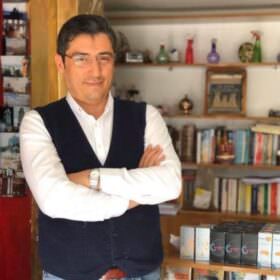 Hayri Gözlükgiller
